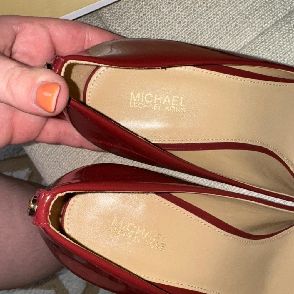 Michael Kors Burgundy Heels - Picture 6 of 11
